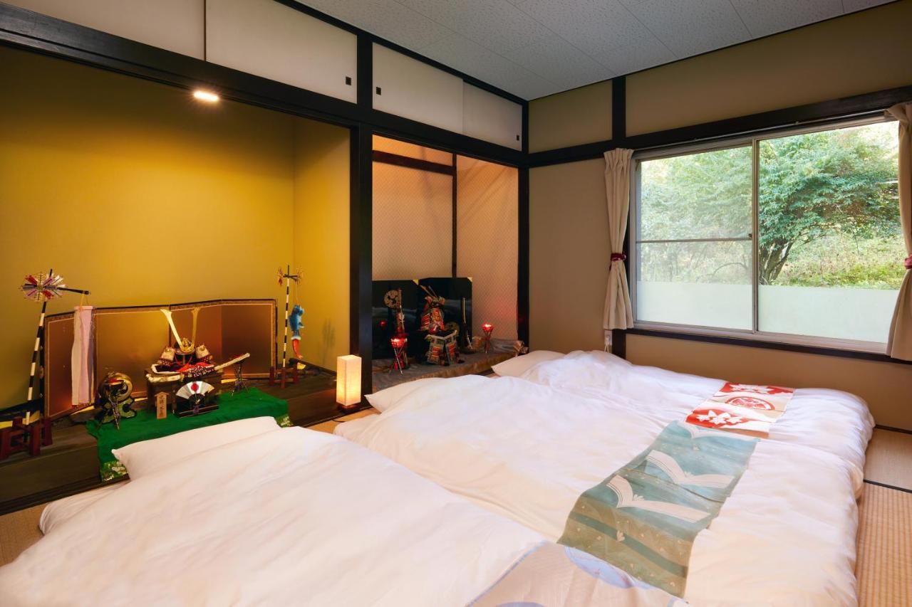 Villa Hakone Kabuto 古民家旅館 150平米 バス停迄一分 準天然温泉 最大12名 Екстериор снимка