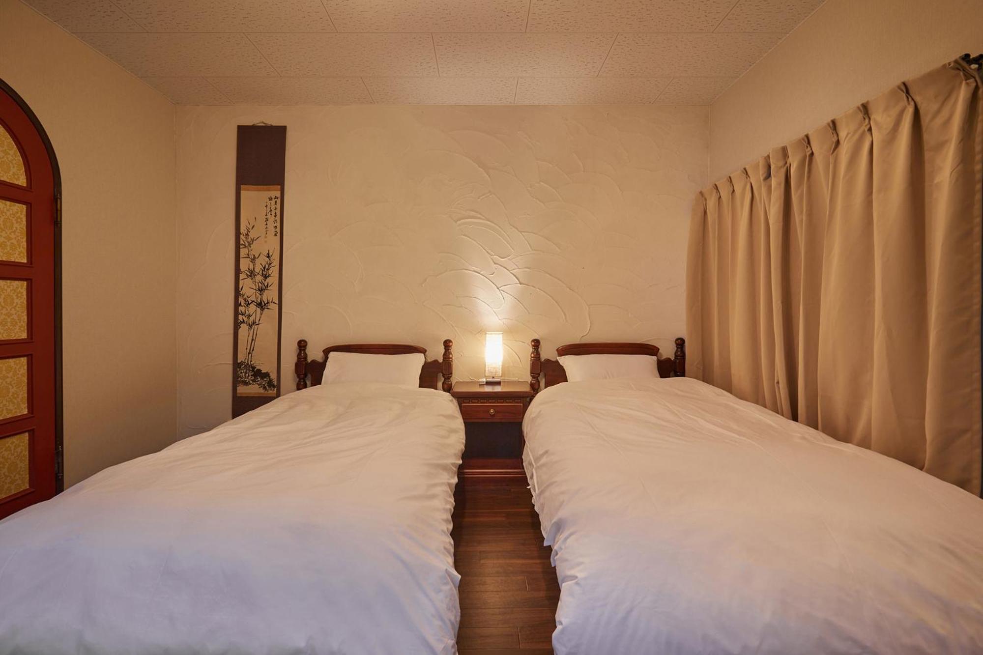 Villa Hakone Kabuto 古民家旅館 150平米 バス停迄一分 準天然温泉 最大12名 Екстериор снимка